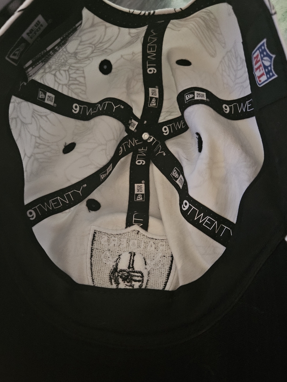 New Era Raiders 9TWENTY Floral Dragonfly Sketch Hat - Rare NFL - Picture 7 of 7